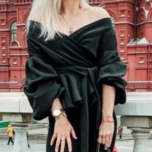 Luxe Off Shoulder Balloon Sleeve peplum Blouse